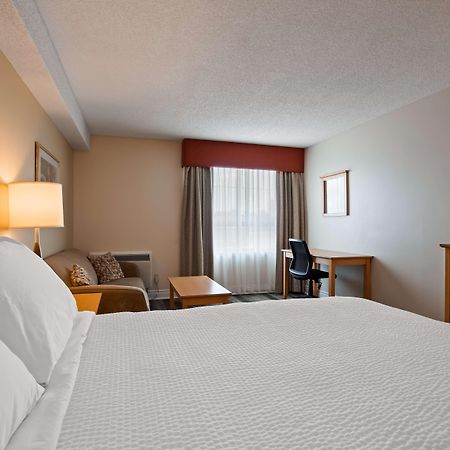 Best Western Smiths Falls Hotel Exterior photo